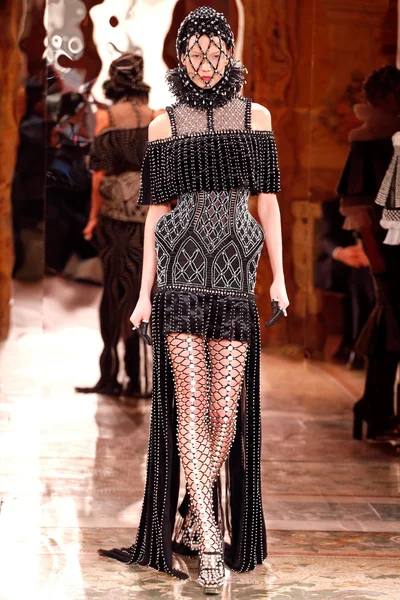 Look 6